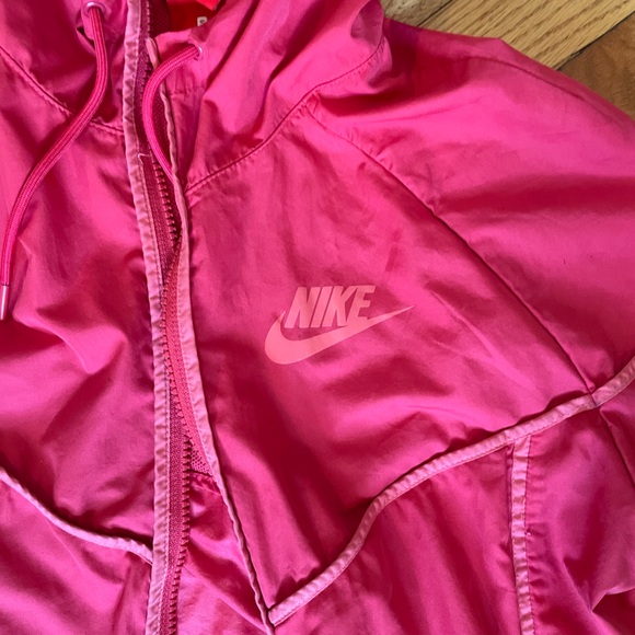 nike windbreaker - Picture 4 of 7